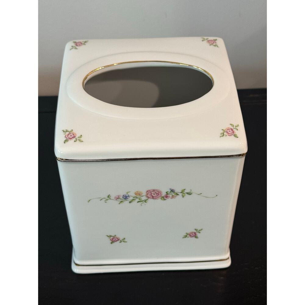 Vintage Floral Tissue Box Cover Cottage Core Bathroom Decor - Picture 2 of 10